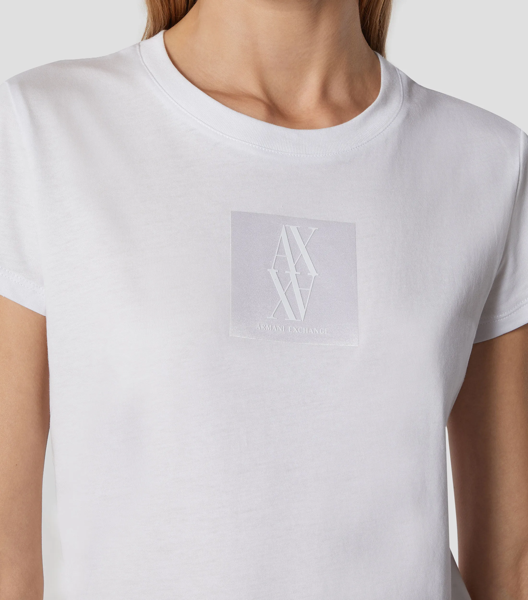 Armani Exchange Playera cuello redondo manga corta con logo Mujer