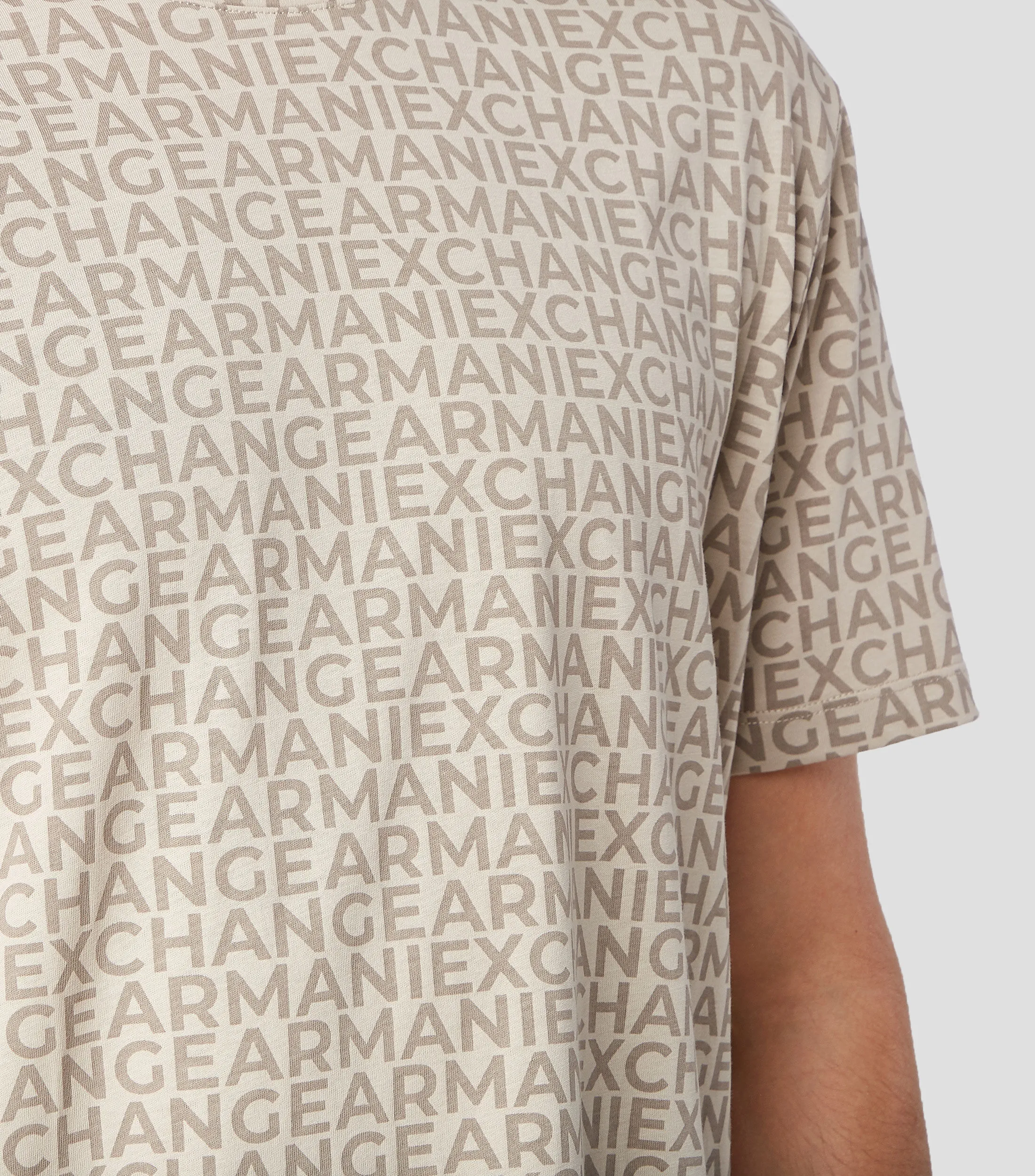 Armani Exchange Playera cuello redondo manga corta con tipografía Hombre