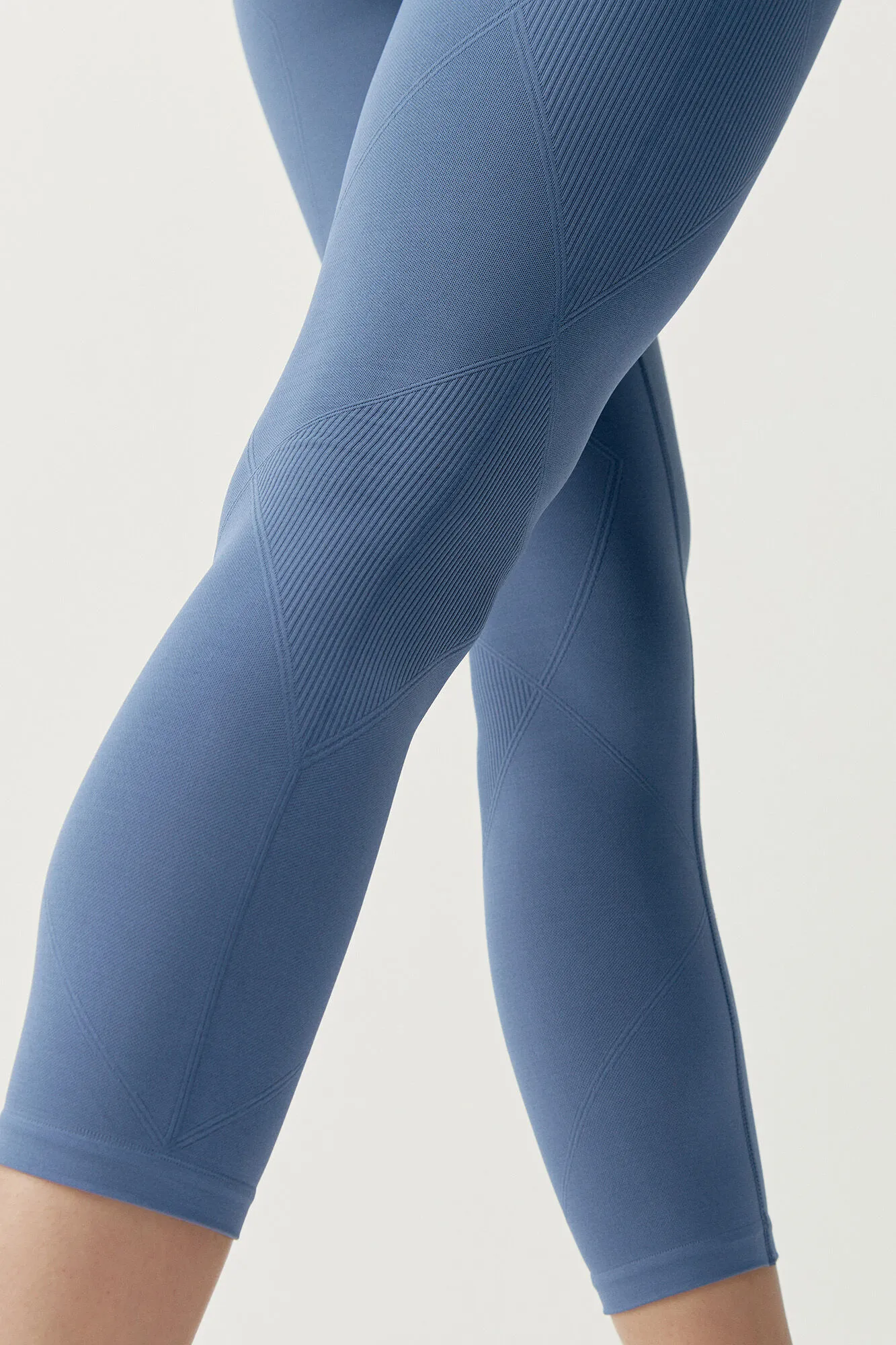 Born Living Yoga Legging Ambra Bluestone