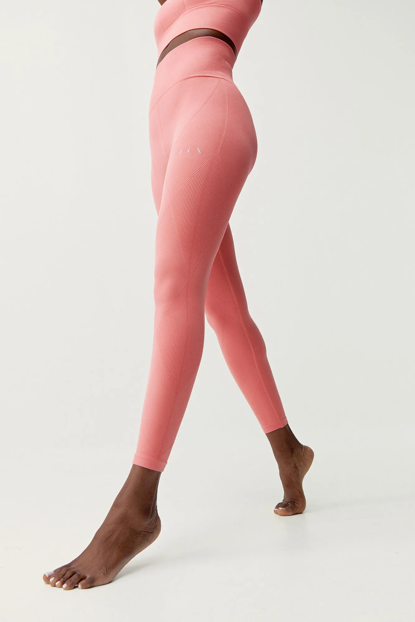 Born Living Yoga Legging Ambra Pink Peach