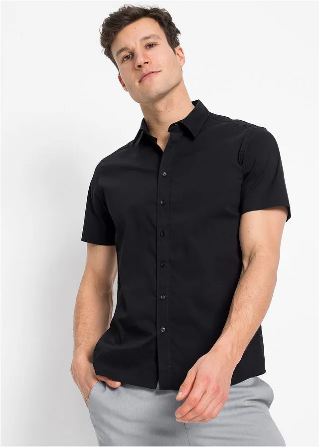 Camisa elástica de manga corta y corte slim Negro