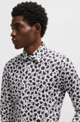 Camisa slim fit de popelín de algodón elástico con estampado floral