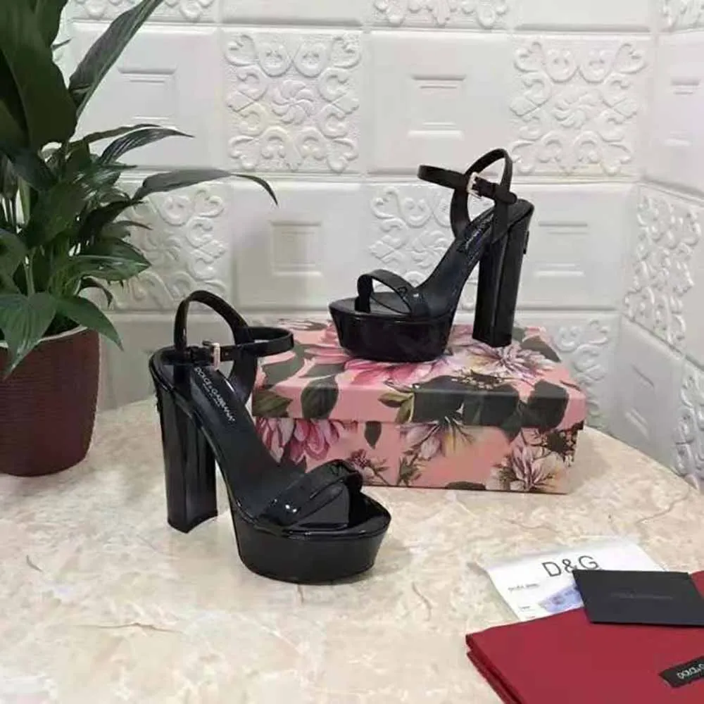 Dolce Gabbana D&G Sandalias con plataforma de piel de becerro pulida para mujer-Negro