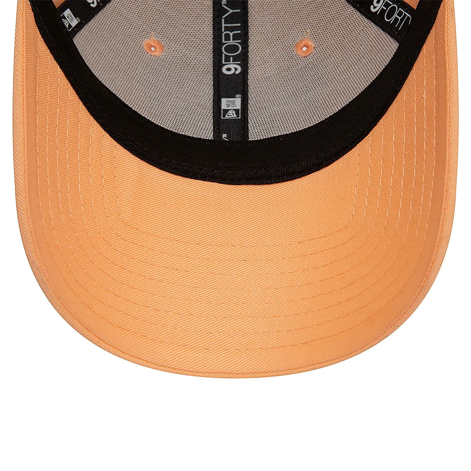 gorra con visera New Era 9FO League Essential MLB New York Yankees - Peach/Peach - women´s