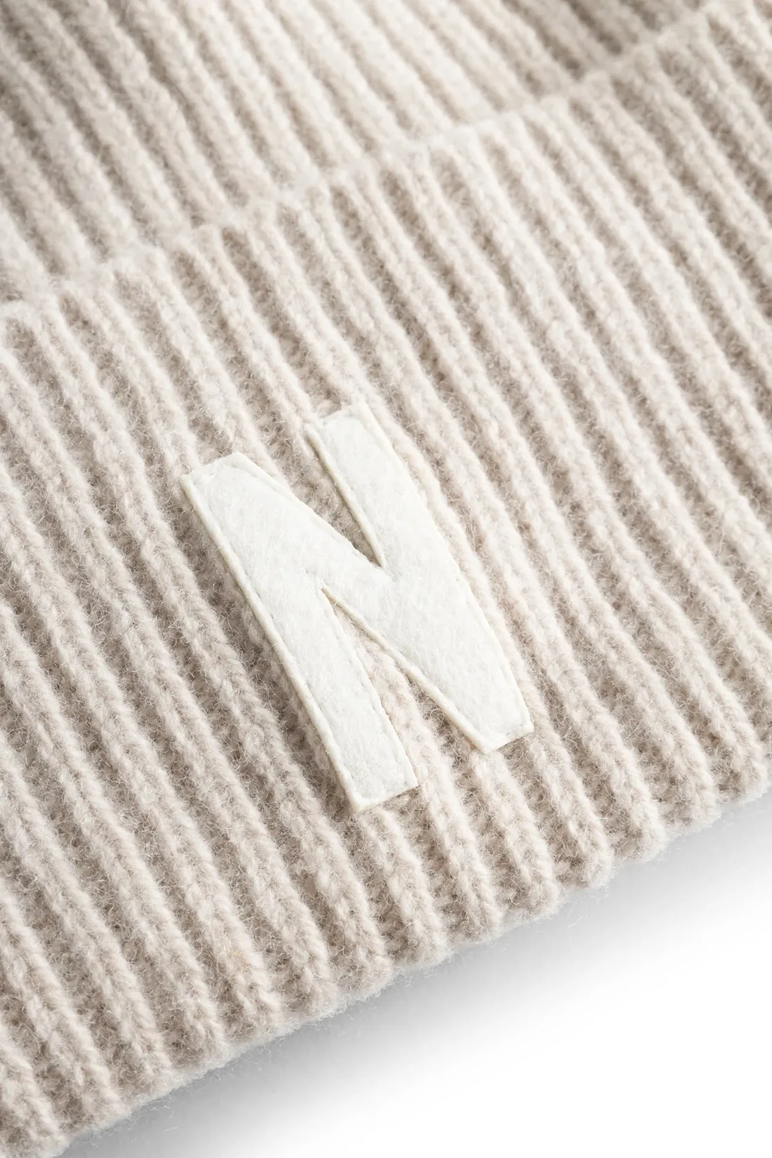 Merino Lambswool Rib N Logo Beanie