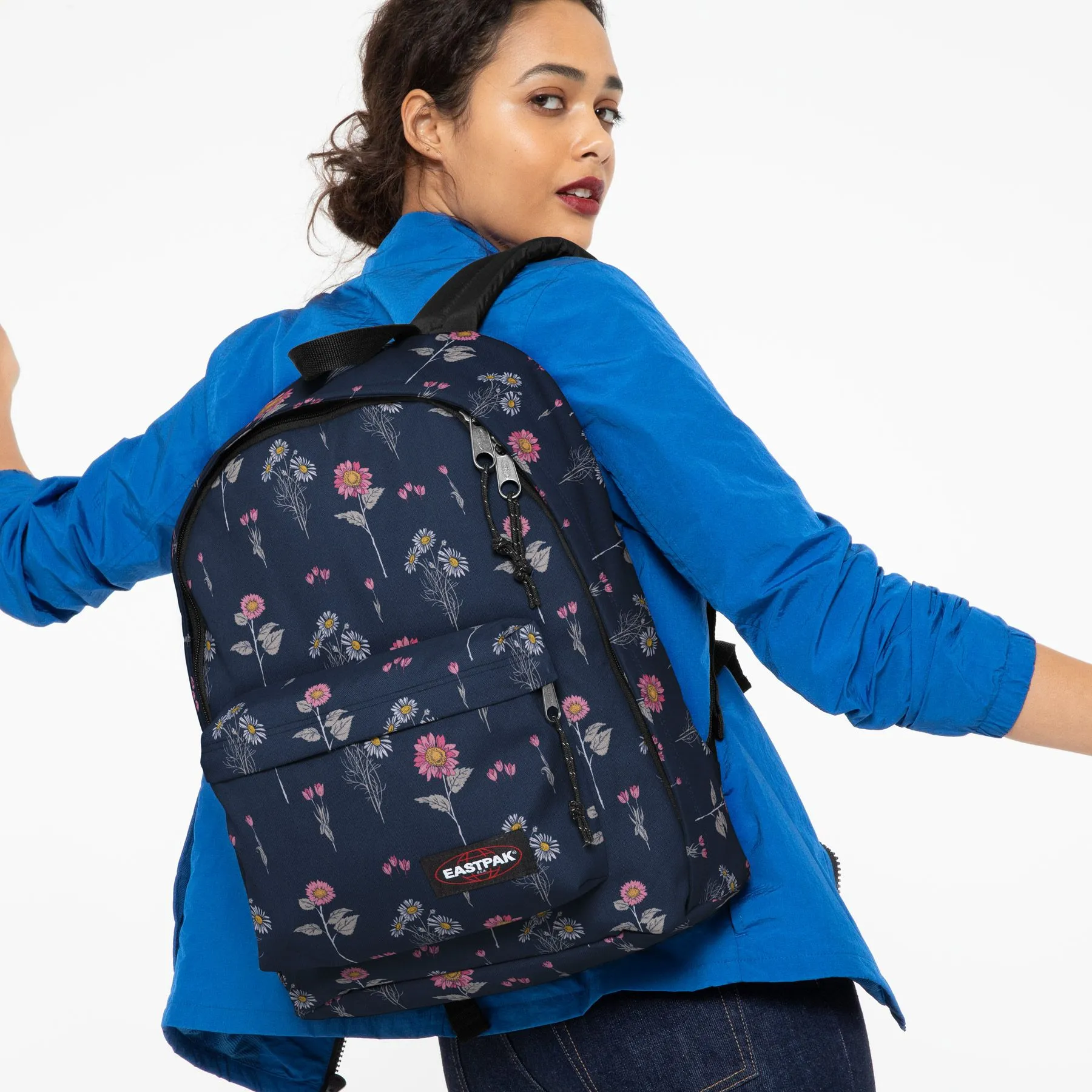 MOCHILA EASTPAK Out Of Office 27 litros con bolsillo ordenador EK767J33 Wild Navy azul flores rosas