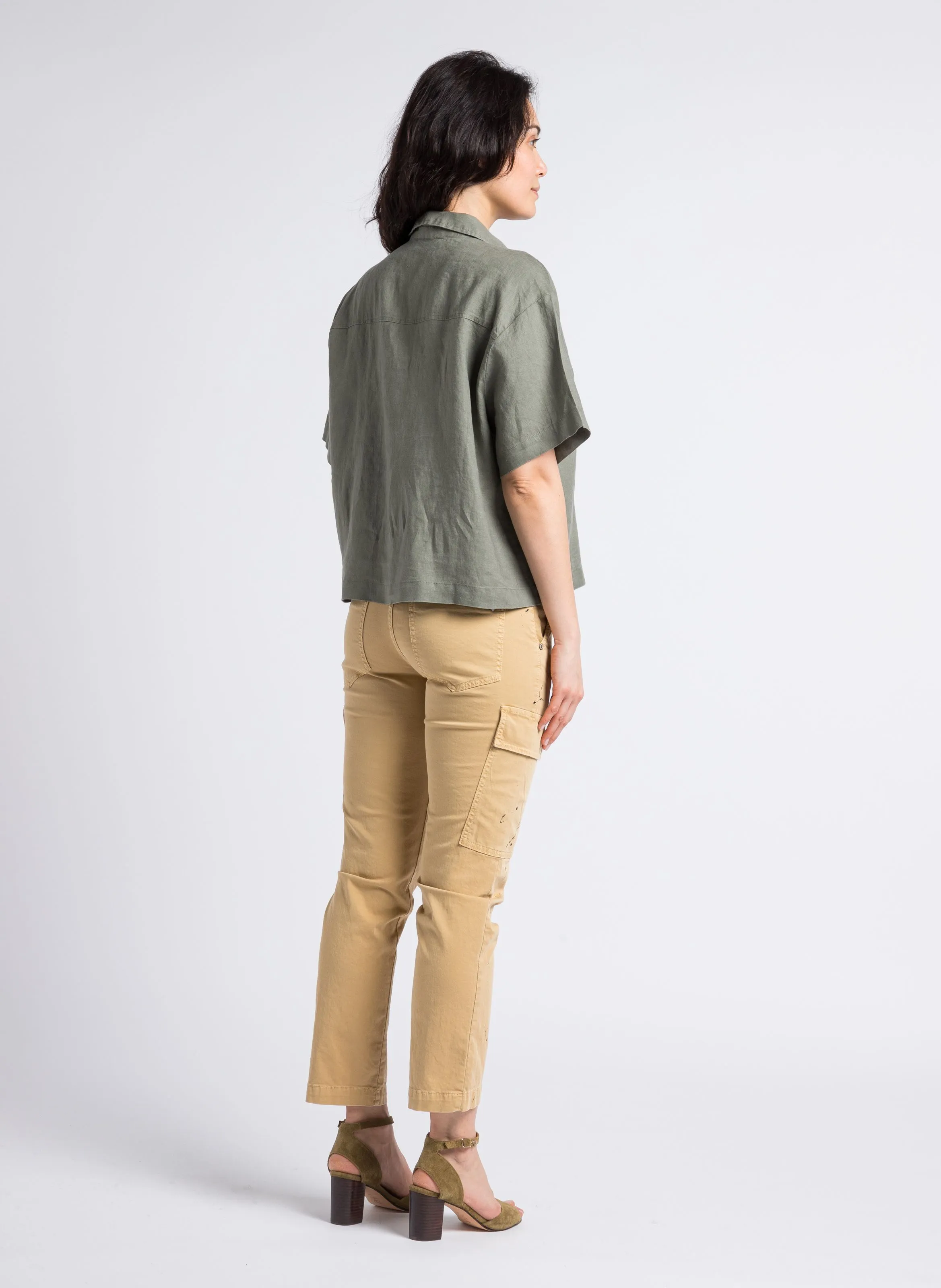 Pantalón estilo cargo de mezcla de algodón en beige