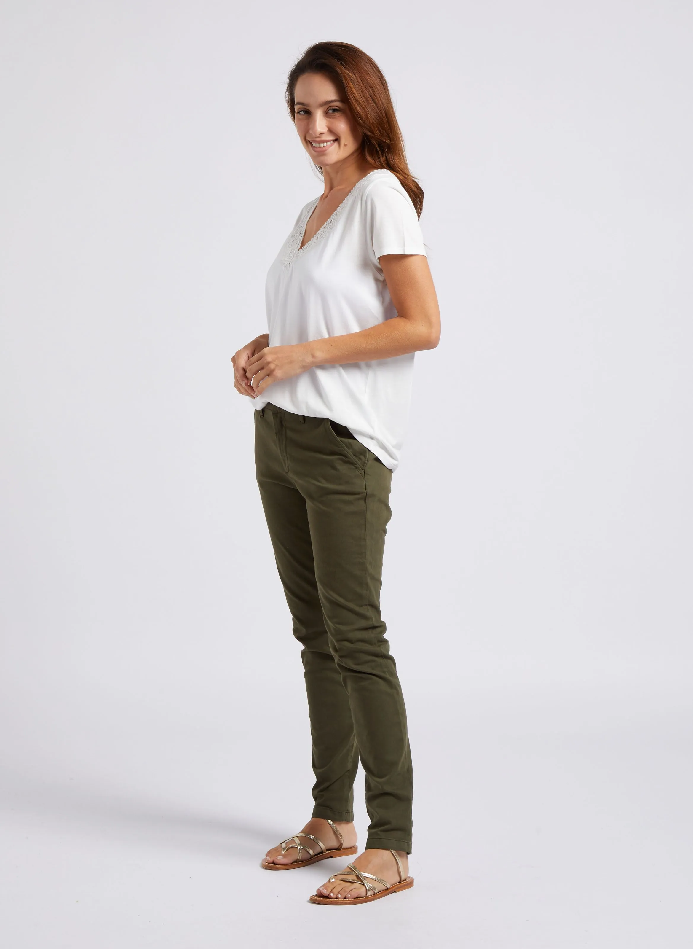 SANDY BASIC 2 - Pantalón chino de mezcla de algodón en caqui